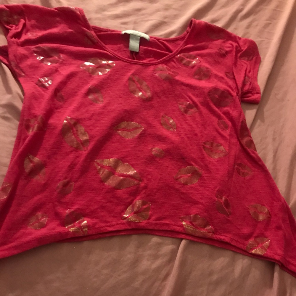 Selling shirt for $12